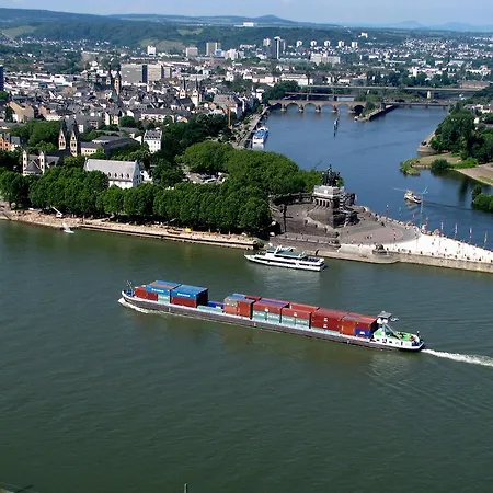 Ferienwohnung Schmitz *